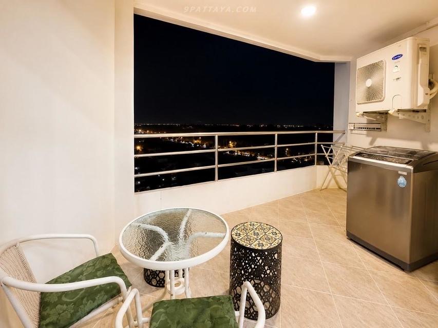 For Sale — View Talay 3 Jomtien, PratumnakBeachfront condo opportunity in View Talay 3 Jomtien, Building B, located on Pratumnak Soi 6. 8