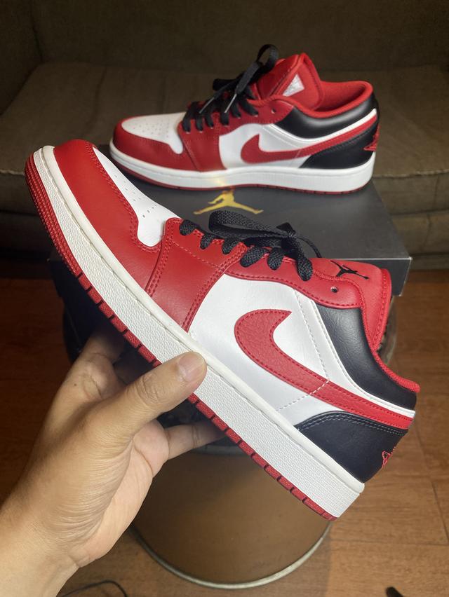 AIR JORDAN1 LOW BULLS รูปย่อยที่ 2