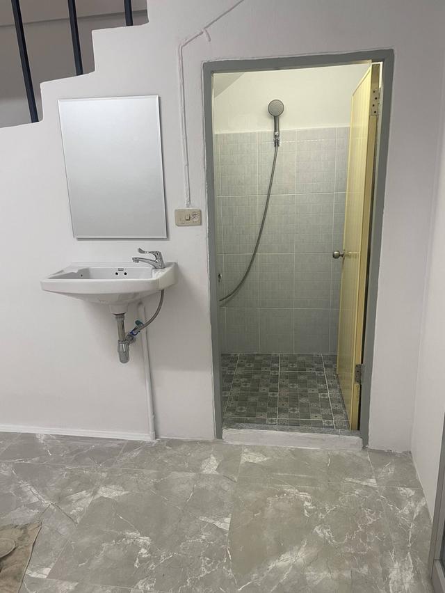 ให้เช่าอาคารพาณิชย์ ตึก 5 ชั้น  หมู่บ้านทรัพย์บุญชัย ปากซอยทรัพย์บุญชัย 21 จ.สมุทรปราการ 6