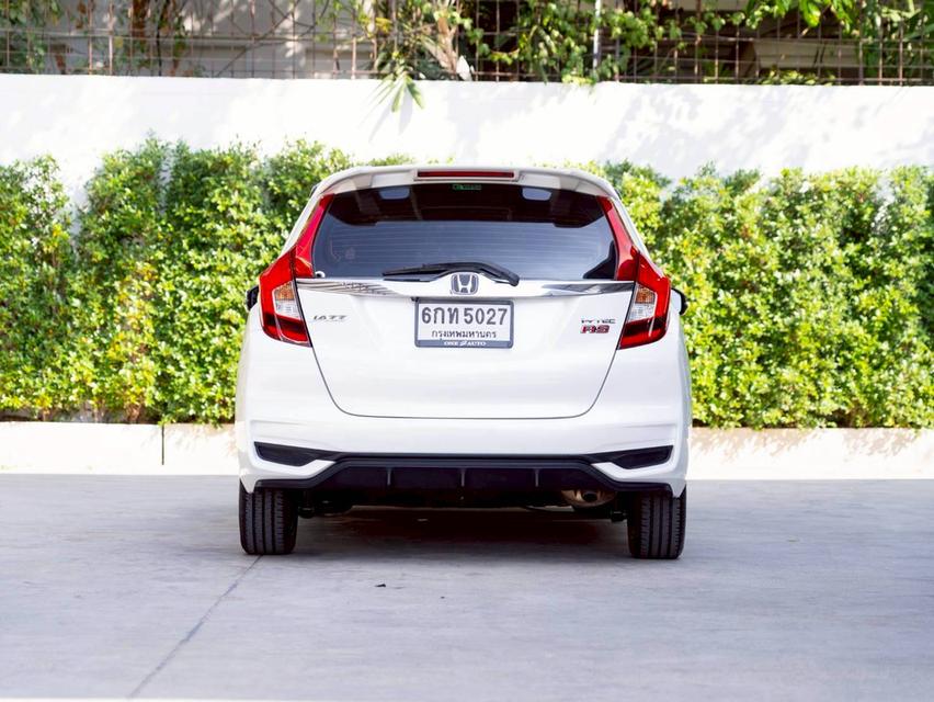 Honda Jazz 1.5RS + ปี 2017 ♨️ #ประกันเครื่องเกียร์3ปี3หมื่นkm♨️