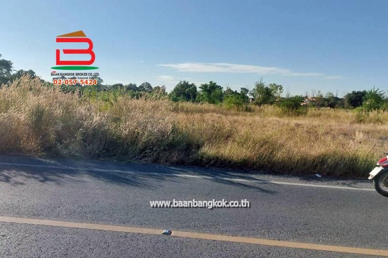 ที่ดินเปล่า เนื้อที่ 12-3-92.7 ไร่ ติดถนน Highway เส้น 3225 และ 3050 (ใกล้วัดพะเยาว์) ตำบลศาลารีไทย อำเภอเสาไห้ สระบุรี 3