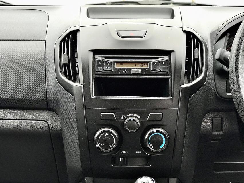 ขาย  ISUZU D-MAX 1.9 Ddi S โฉม SPACECAB ปี 2017 12