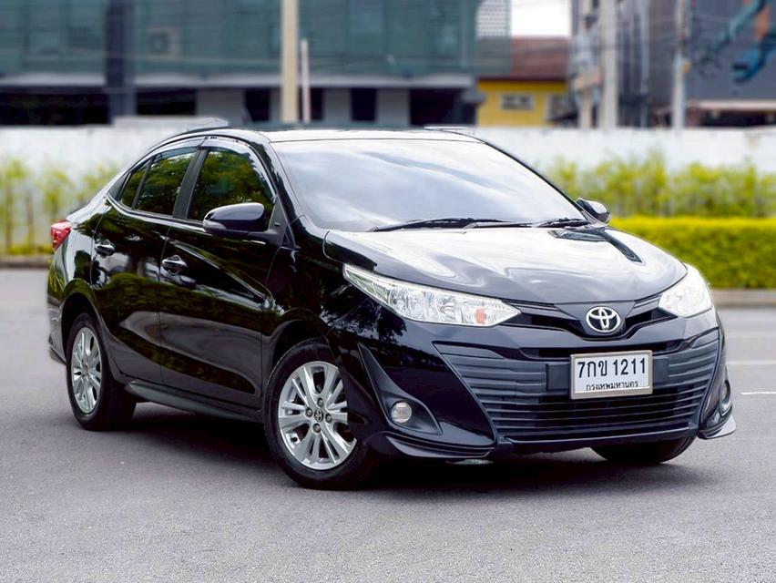 Toyota Yaris ativ 1.2 G สีดำ ปี 2018 6