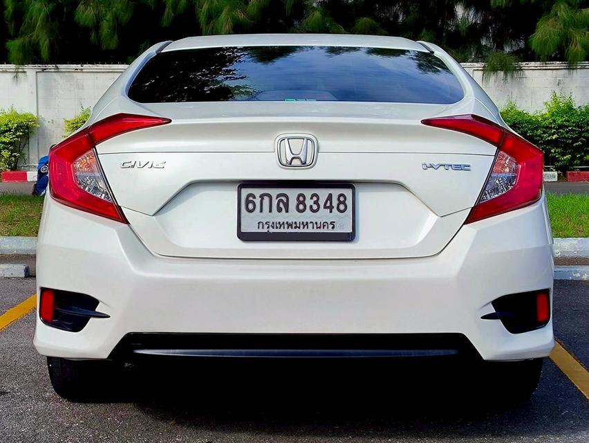 Honda Civic FC 1.8 E ปี2017 6