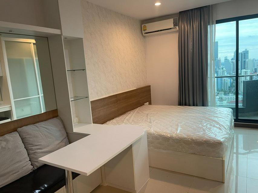 ให้เช่า คอนโด ศุภาลัย พรีเมียร์ แอท อโศก ติด MRT เพชรบุรี 33.5 ตารางเมตร ชั้น 35 วิวโล่ง 180 องศา ตกแต่งครบ 1