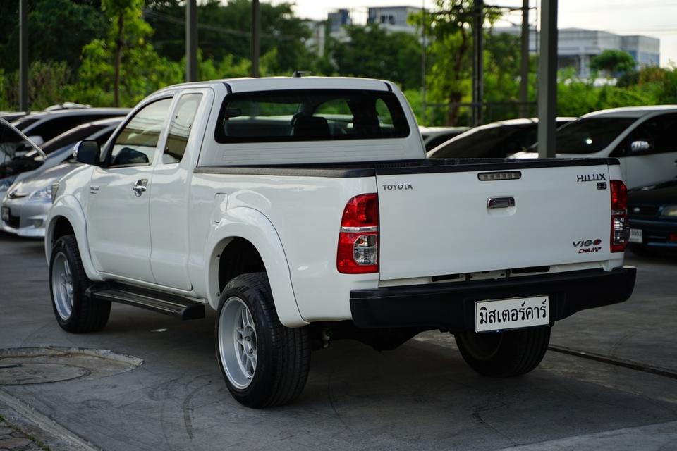 2015 TOYOTA HILUX VIGO 2.5E PRERUNNER 5