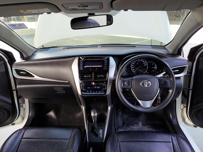 Toyota Yaris Ativ 1.2 E AT 2017 เพียง 309,000 บาท จัดได้ล้น 5