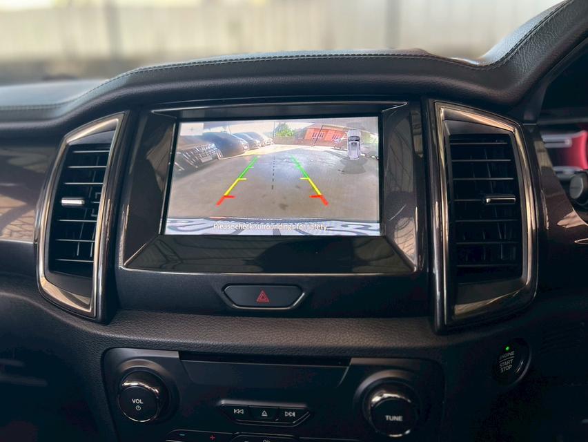 ปี 2019 FORD EVEREST, 2.0 TURBO TITANIUM PLUS มือเดียวป้ายแดง คู่มือบุ๊คเซอร์วิสครบ รูปที่ 16