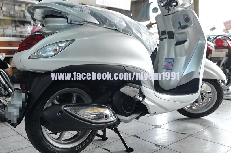 YAMAHA GRAND FILANO 125cc 6