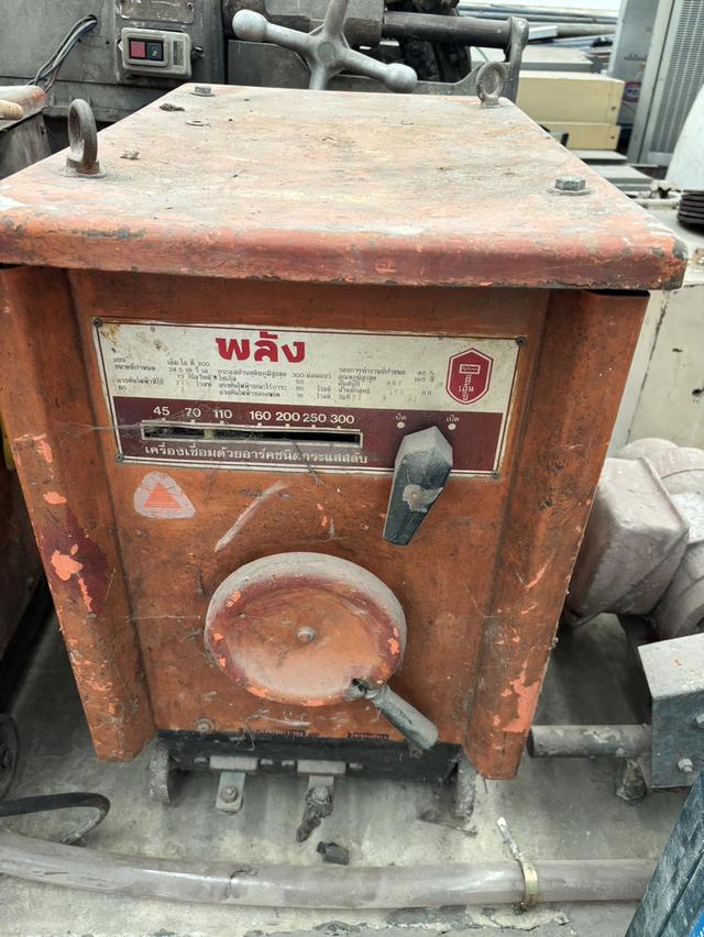 เครื่องจักรมือสองพร้อมใช้งาน