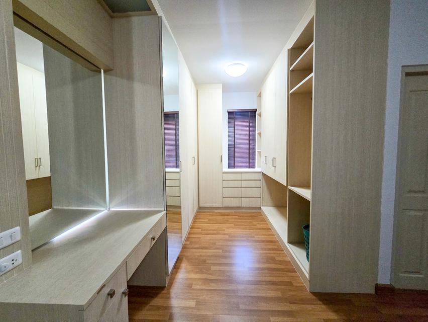 ให้เช่า บ้านเดี่ยว 2 ชั้น หมู่บ้าน เฮ้าส์ ออฟ เดอะ คานารี่ – สวนเสือศรีราชา บ้านสวย เฟอร์นิเจอร์บิ้วอิน พร้อมเครื่องใช้ไฟฟ้าครบ จอดรถได้ 2 คัน พร้อมเข 12