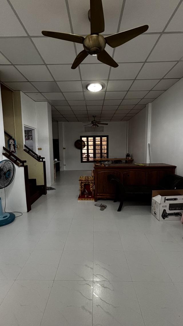 ขายทาวเฮ้า 28 ตรว หมู่บ้านรัตนาวลัย (เจ้าของขายเอง) ใกล้สถานีรถไฟฟ้าสายสีแดงสถานีดอนเมือง 3