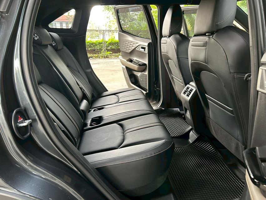 ขายด่วน! Mitsubishi XForce 1.6 HEV Ultimate X AT ปี 2025 รถสวยมือเดียว รุ่นท๊อปสุด สภาพป้ายแดง ไมล์น้อย 6 พันกิโล 17
