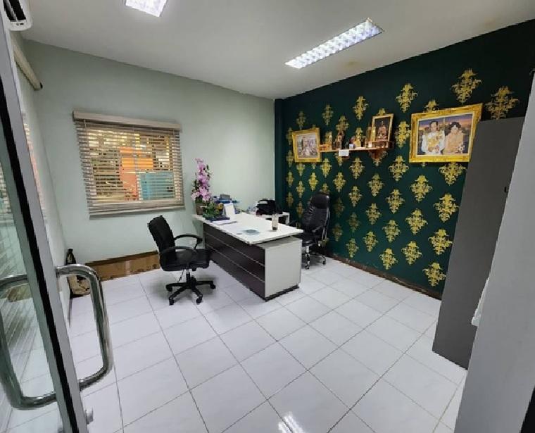 ขายโรงงานพร้อมสำนักงาน พื้นที่รวม 2,400 ตารางเมตร พื้นที่ดิน 1 ไร่ 2 งาน / ไฟฟ้า 400 KVA / ทำเล สมุทรสาคร / ถนนเศรษฐกิจ 1  7