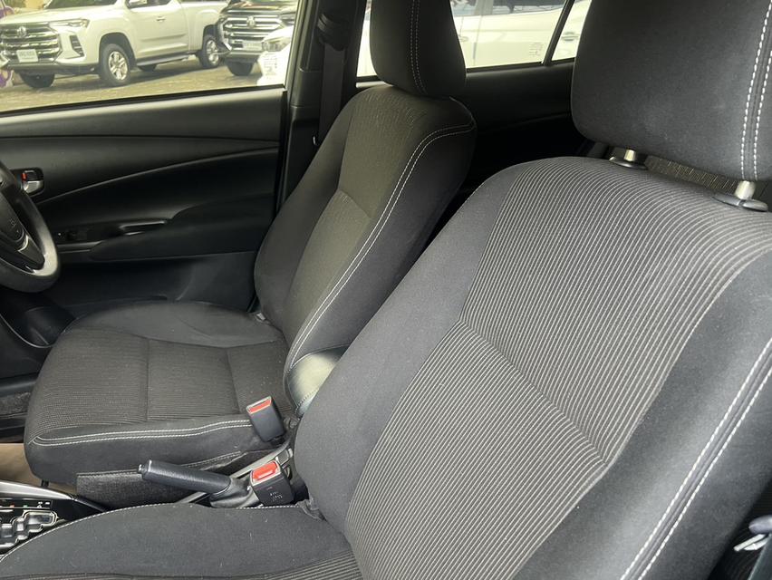 #Toyota YARIS 1.2 Sport  8
