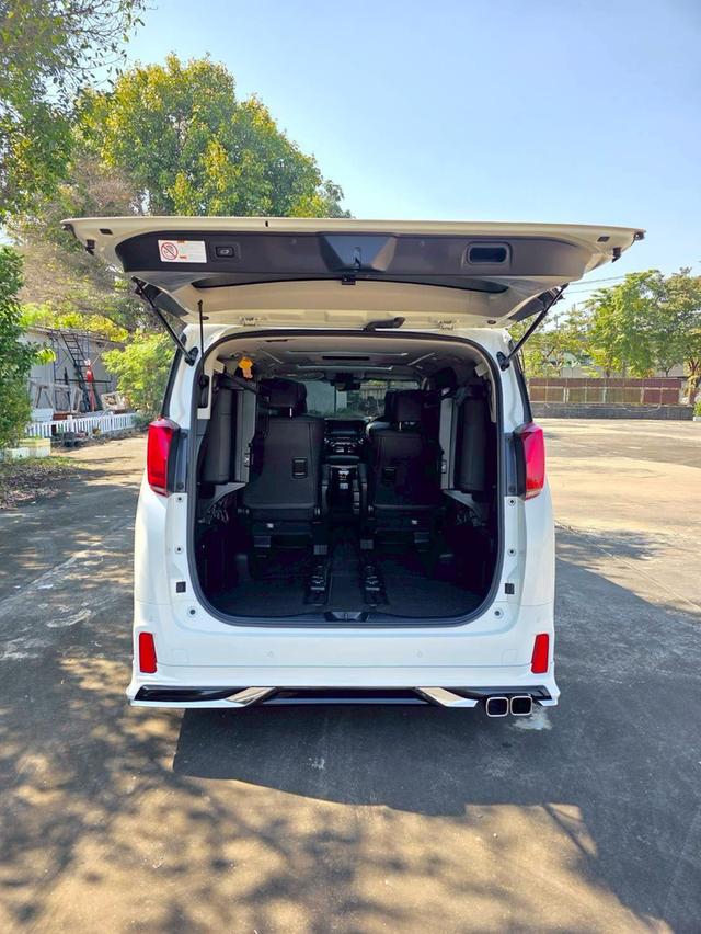 Toyota ALPHARD SC สีขาว ปี 2022 ไมล์ 30,000 กม.  7