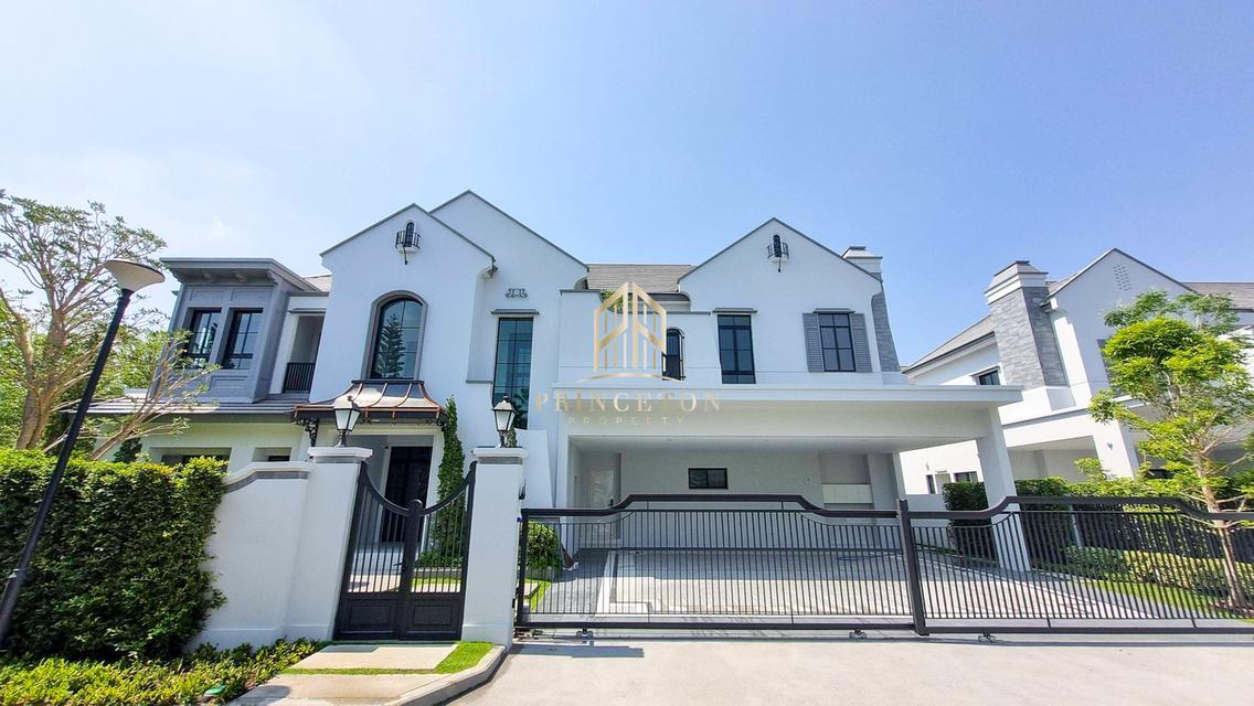 Luxury house for rent Nantawan Rama 9 New Krungthep Kreetha corner plot 2