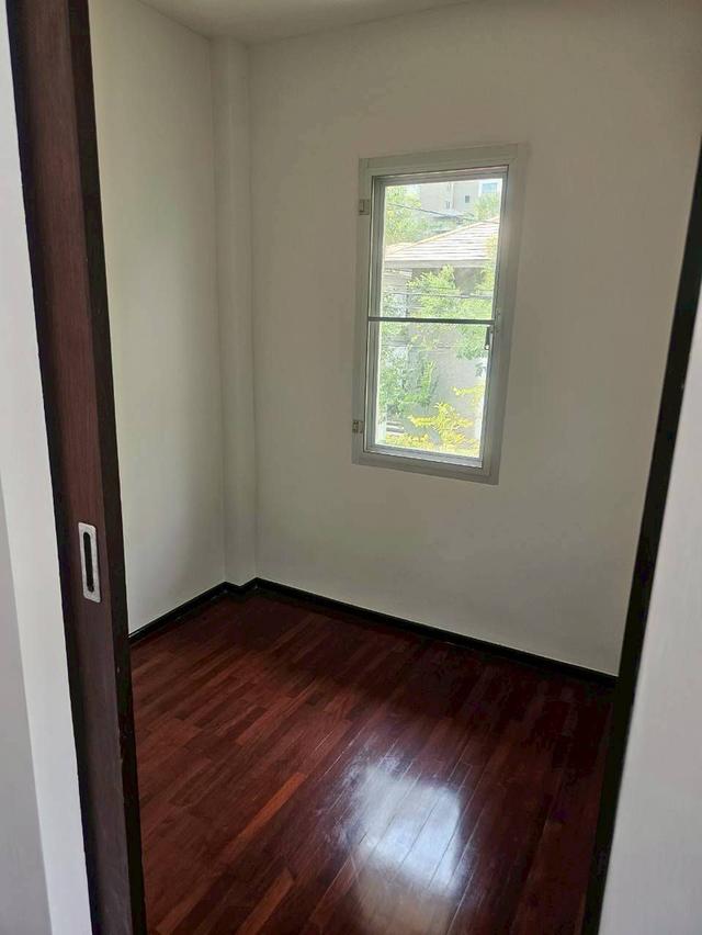 ขาย โนเบิลทารา งามวงศ์วาน 96 ตารางวา 3 ห้องนอน 4ห้องน้ำ ถือกระเป๋าเข้าอยู่ได้เลย เจ้าของขายเอง สนใจติดต่อ 086-8303315 2