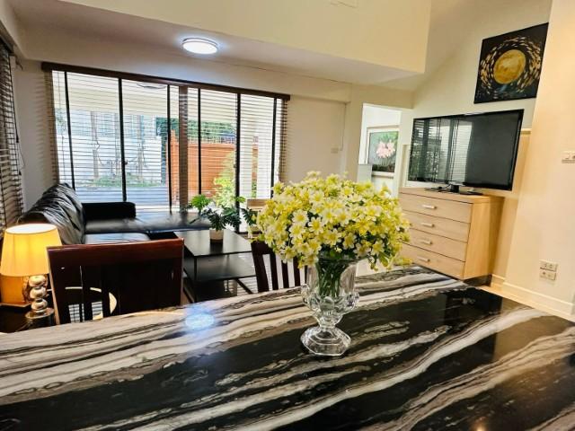 บ้านทาวน์โฮมขนาดใหญ่ ทำเลพรีเมียม เหมาะอยู่อาศัย Home Office 350 ตร.ม 5นอน5น้ำ 1แม่บ้านเฟอร์ตครบใกล้ห้าง M Sphereเพียง10 2