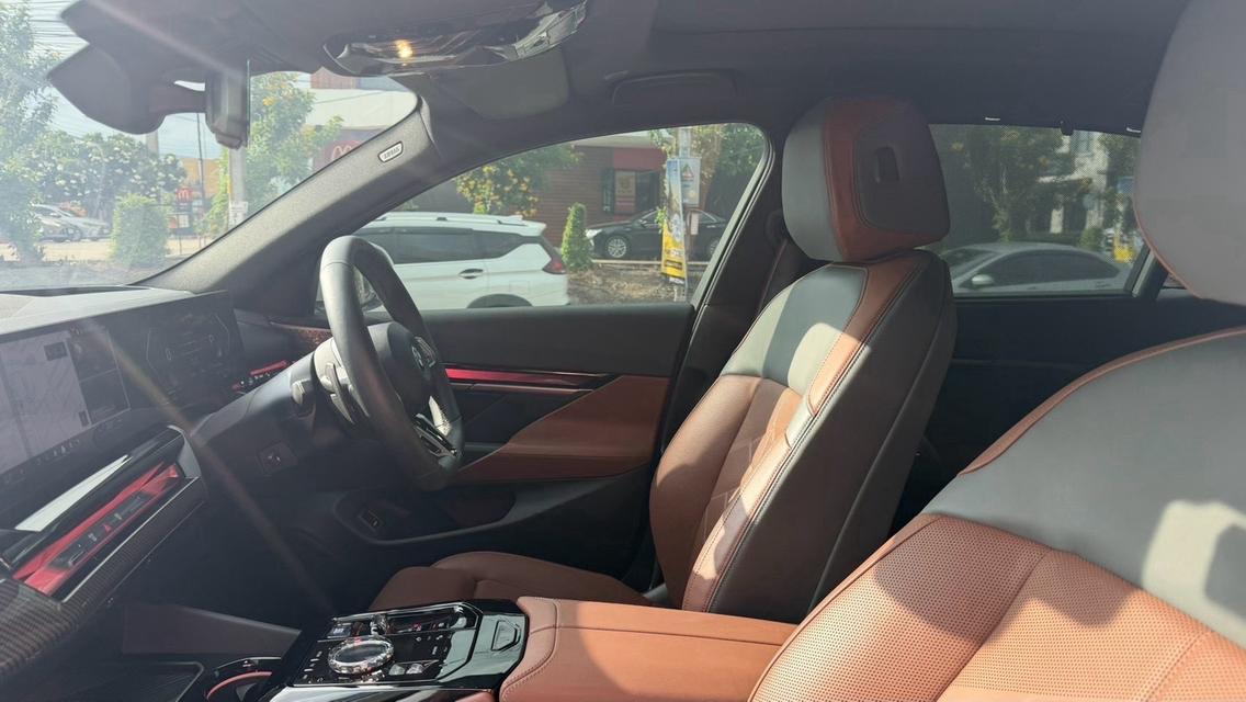 (แจ้งรหัสรถ KPV53) 2024 BMW 530e M SPORT PRO G60 รูปที่ 7