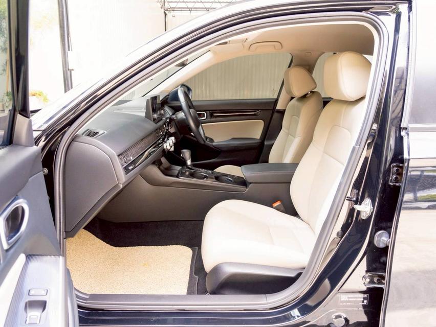 Honda Civic 1.5 EL Turbo ปีจด 2022 10