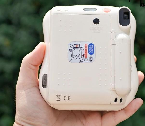 Fujifilm Instax Mini 25 3