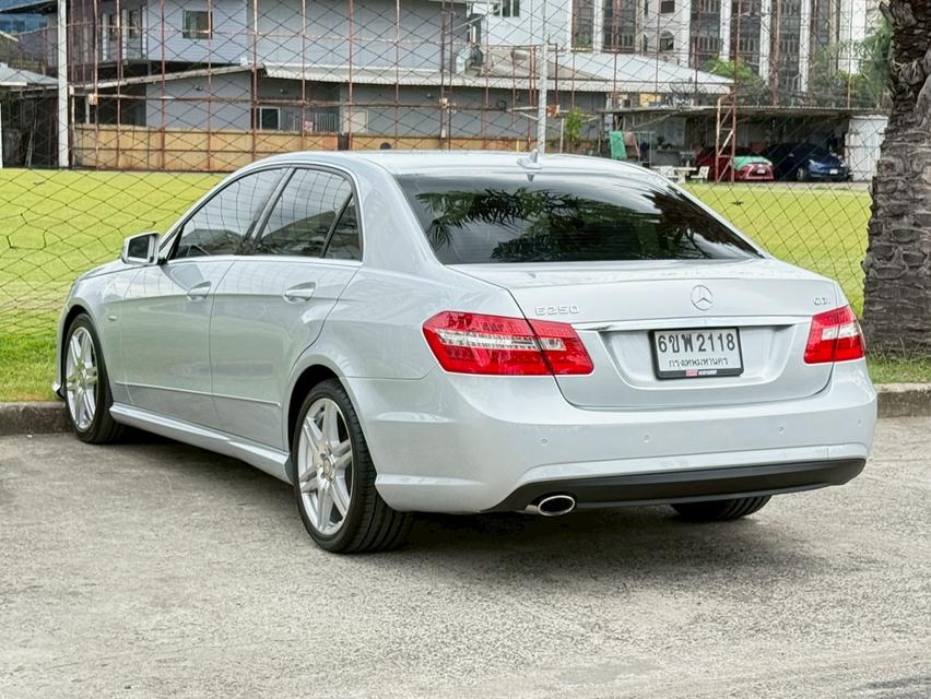 Benz E250 CDI AMG (w212) ปี 2011 รถมือเดียว เครื่องดีเซล Turbo ประหยัด ดูแลง่าย รูปที่ 3