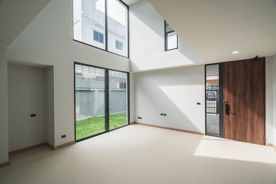 Sale Modern Luxury 𝐏𝐑𝐄𝐄𝐂𝐇𝐀 รามคำแหง–กรุงเทพกรีฑา 4