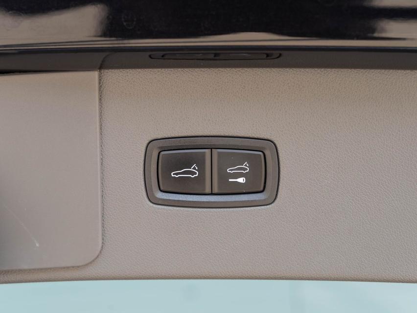 รหัสรถ 12AT2657 2020 : Porsche Cayenne e-hybrid 3.0 SUV 4WD 17