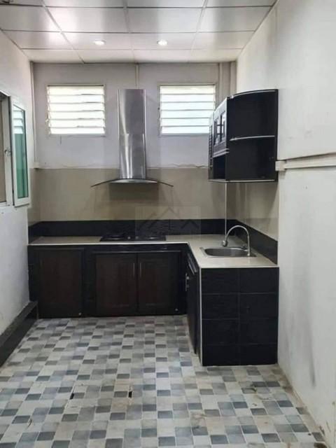 ให้เช่าทาวน์โฮม 3 ชั้น 3 ห้องนอน บ้านกลางเมือง โชคชัย 4 ซอย 50 ทำเลดี ใกล้เซ็นทรัลอีสวิว 5