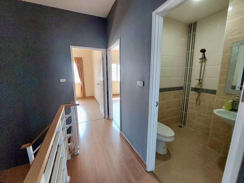 ขาย/ให้เช่าทาวน์โฮม 3 ชั้น โกลเด้นทาวน์ ซ.นวมินทร์ 42 แยก 27 บึงกุ่ม 5 ห้องนอน 4 ห้องน้ำ ต่อเติมครบ คุ้มค่าทุกตารางนิ้ว 19