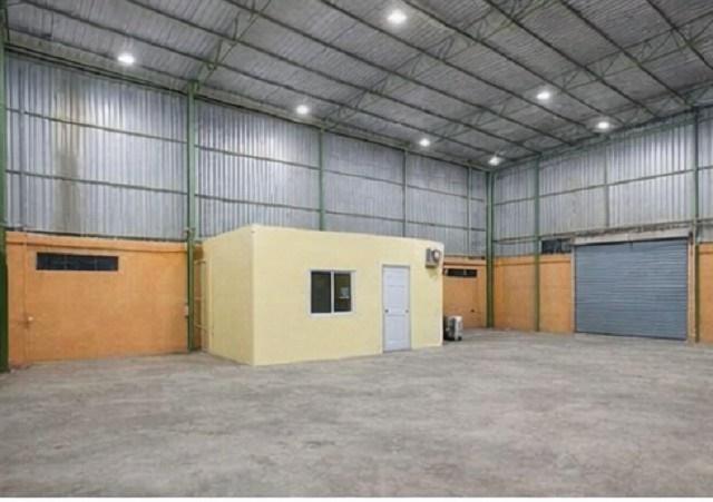 เซ็นทรัล พระราม 2 5 กม. บางกระดี่ 4-10 รพ.พระราม 2 2.8กม. โกดังให้เช่าใหญ่ ออฟฟิศติดแอร์ 104 ตร.วา. 416 ตร.ม.1นอน 3