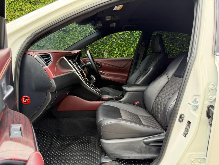 2015 TOYOTA HARRIER, 2.0 (สีขาว)✨เลขไมล์แท้💯% 💵ราคาพิเศษ 558,000 บาท💵 รูปที่ 16