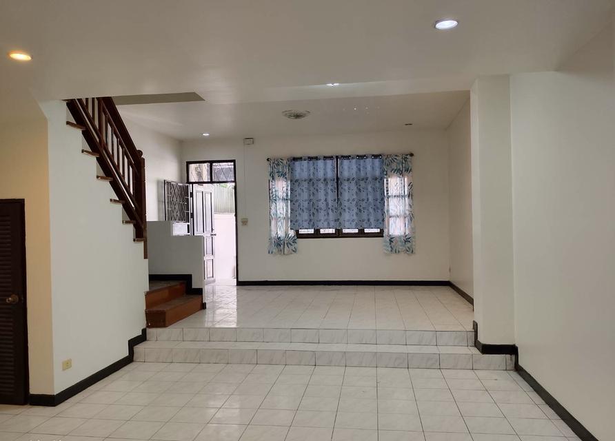 #บ้านนี้อยู่แล้วรวย (money)# #ปรับปรุงใหม่ไฉไลกว่าเดิม..เหมือนได้อยู่บ้านใหม่🏠 ให้เช่า ทาวเฮ้าส์ 2 ชั้น หมู่บ้านรื่นฤดี ซ.รามคำแหง180 **ง 3