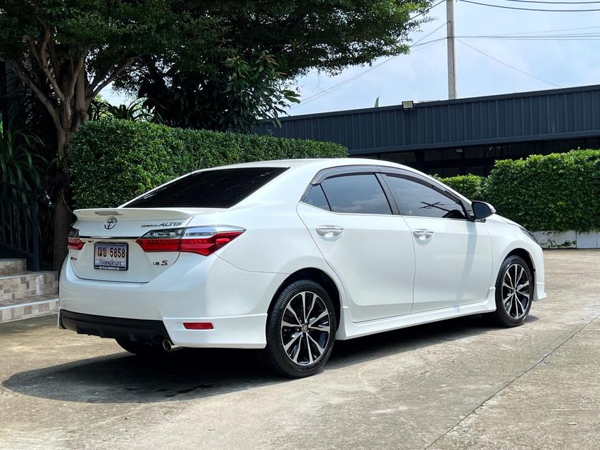 2019 TOYOTA ALTIS 1.8 ESPORT OPTION รถมือเดัยวออกป้ายแดง รถวิ่งน้อย ประวัติศูนย์ครบ ไม่มีอุบัติเหตุครับ 3