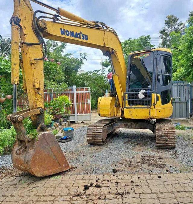 Komatsu PC78US สีเหลือง ปี 2008