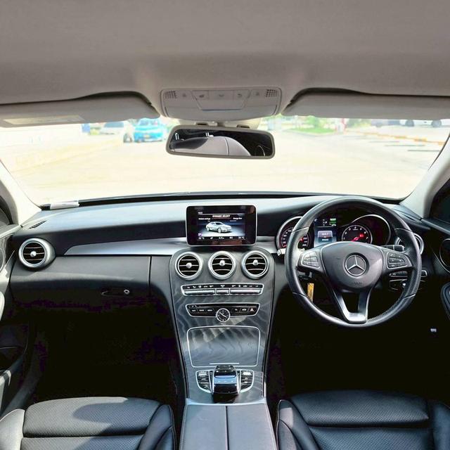 รหัสรถ 12AT4611 MERCEDES BENZ C350e 2.0 Avant-garde โฉม W205 ปีจด 2018 8