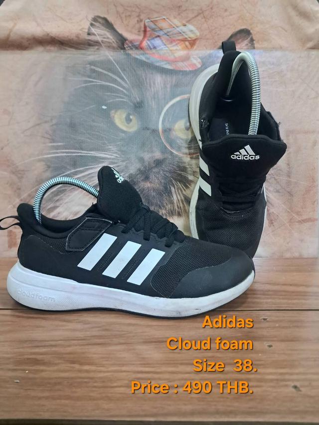 ADIDAS CLOUDFOAM 