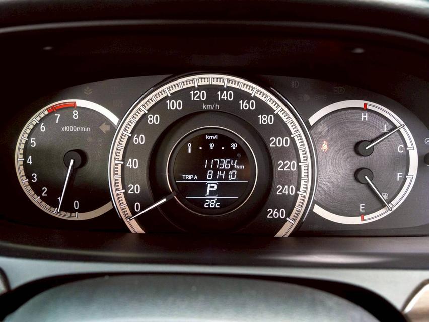 Honda Accord 2.0El ปี16 8