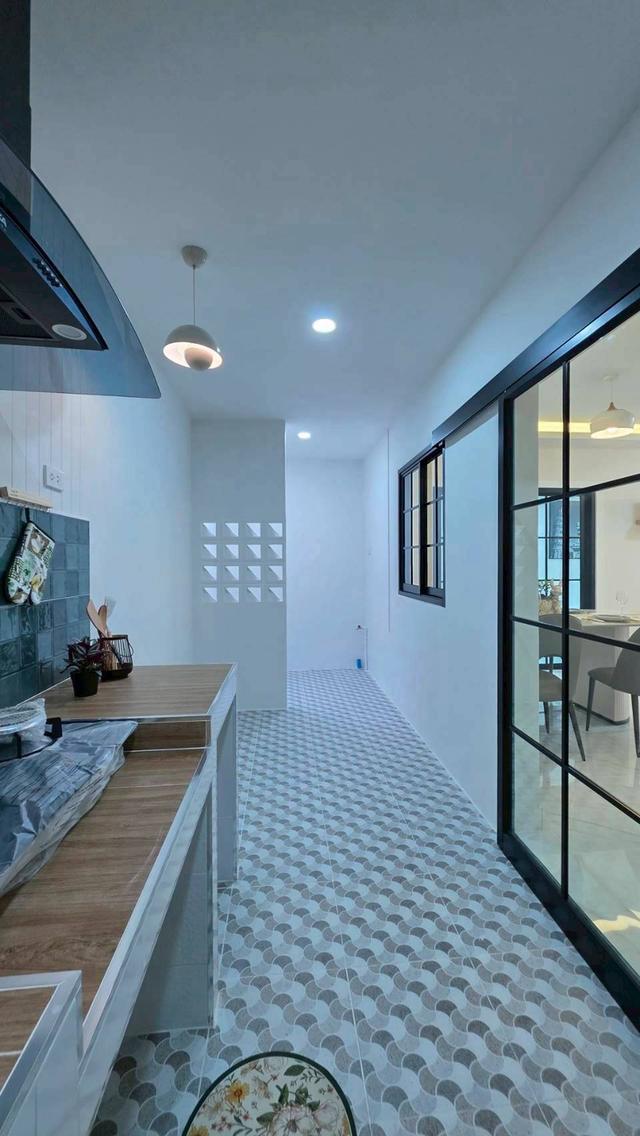 หมู่บ้านพฤกษาวิลล์33-ซอยวัดส้มเกลี้ยงทาวน์เฮาส์หลังมุม มีพื้นที่ด้านข้าง มีศาลาหน้าบ้านพักผ่อน ห้องนอนล่างมีห้องน้ำในตัว 14