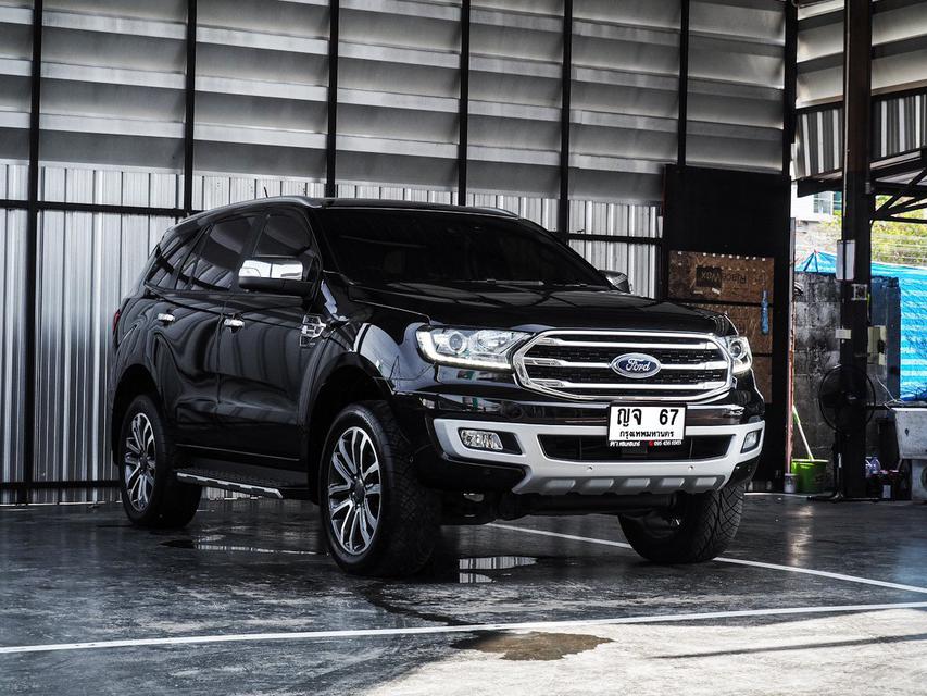 Ford Everest 2.0 Titanium + หลังคาแก้ว ปี 2019 สีดำ 1