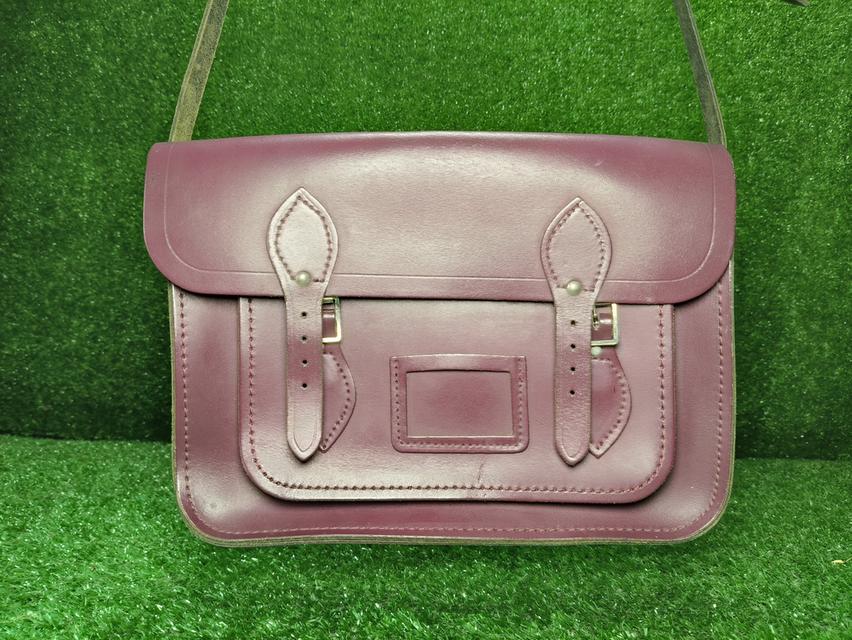The Cmbridge Satchel Leather Bag