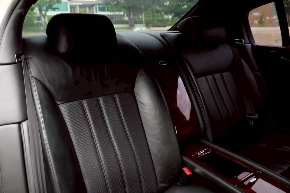 Bentley  Flying Spur 6.0L W12 ปี 2013 รถหรูสมรรถนะเยี่ยม รถสวยใช้น้อย คุ้มๆ 9