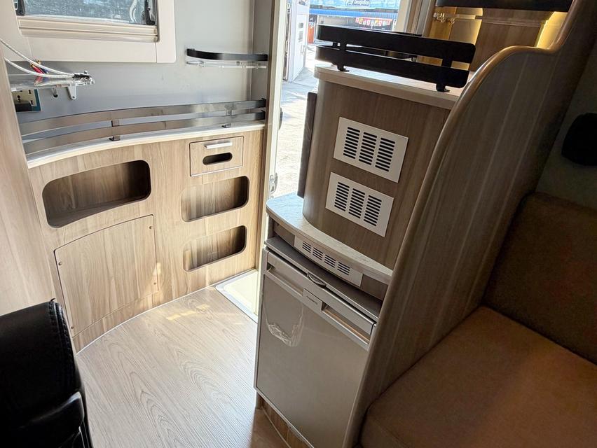 2023 FORD BETA MOTORHOME รถมือเดียวออกป้ายแดง รถวิ่งน้อยเพียง 9,000 กม รถไม่เคยมีอุบัติเหตุครับ รูปที่ 15