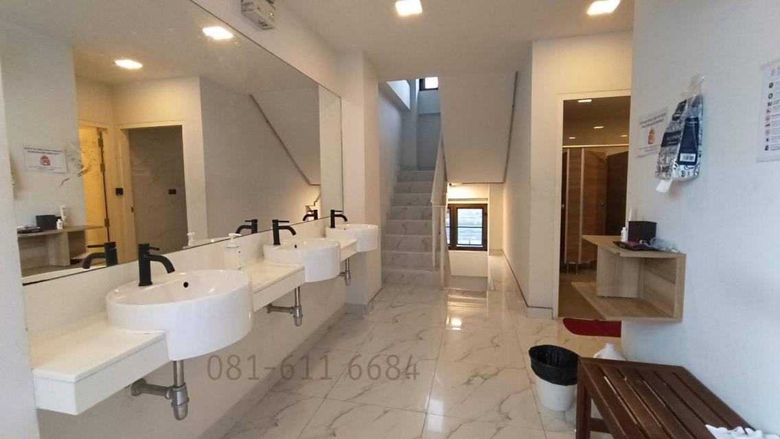 ขายโฮสเทล ย่านบางลำพู ใกล้ถนนข้าวสาร  กิจการยังดี  ใกล้ถนนข้าวสาร 15