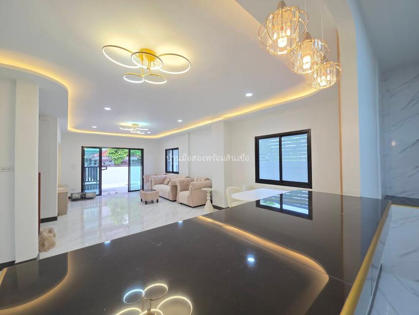 หมู่บ้านบุรีรมย์ คู้บอน 41 12