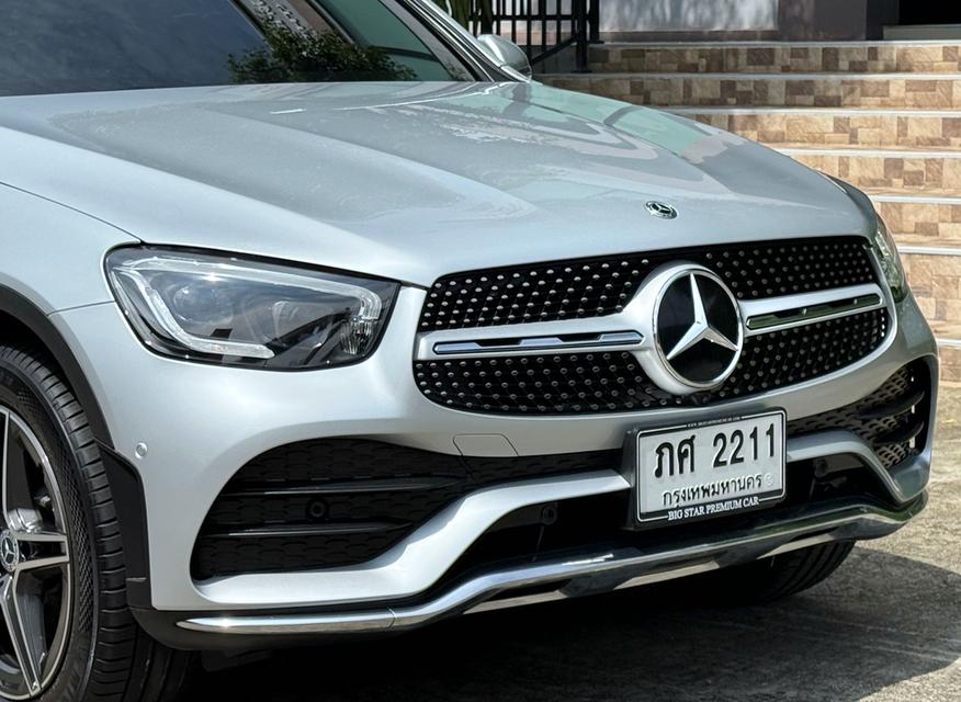 2022 BENZ GLC 220D AMG รถมือเดียวออกป้ายแดง รถวิ่งน้อย เข้าศูนย์ทุกระยะ ไม่เคยมีอุบัติเหตุครับ 8