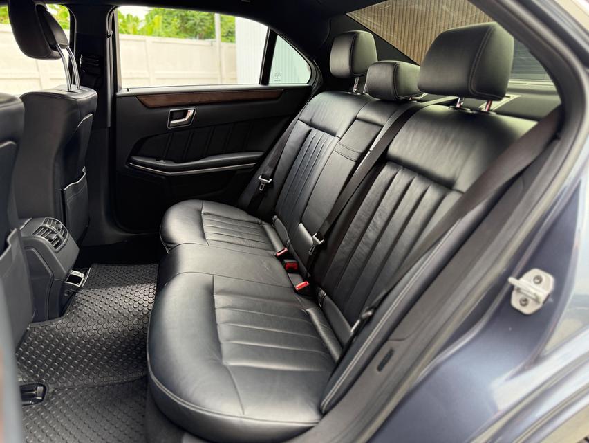 BENZ E-CLASS E200 โฉม W212 2015   12
