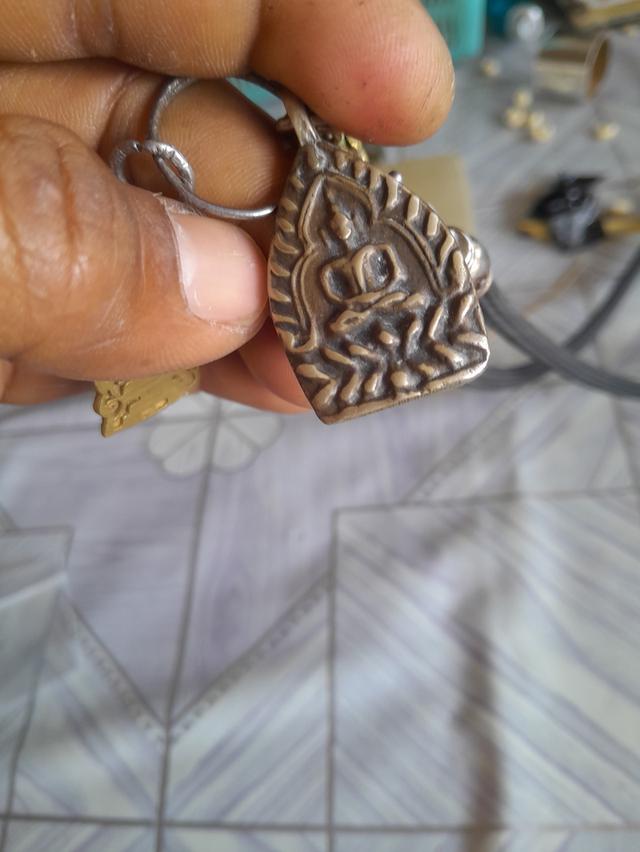 เหรียญฉลุหลวงปู่ทิม8รอบปี2518