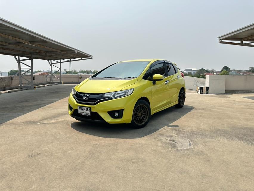 Honda Jazz 1.5sv ปี 2015